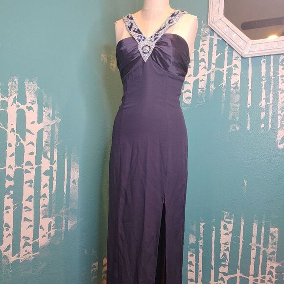 Elegant Vintage Jump Maxi Dress with Slit - Picture 3 of 10